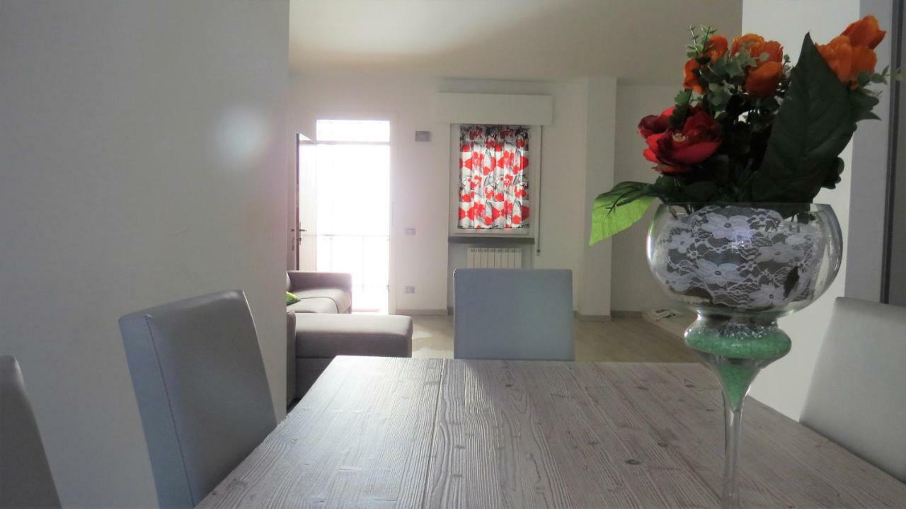 Feel At Home - Casa Alexandra Lovere Luaran gambar